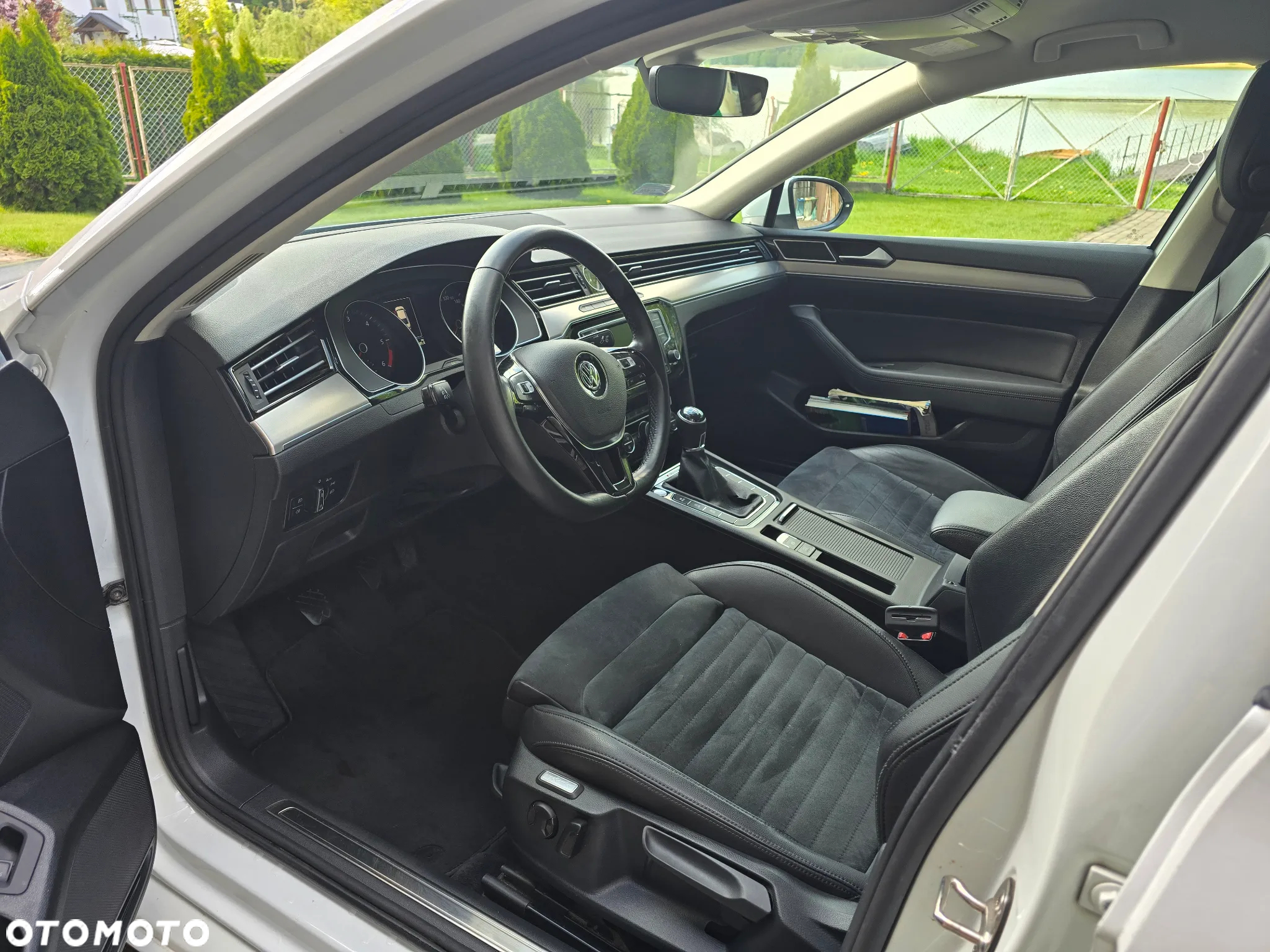 Volkswagen Passat 2.0 TDI BMT 4Mot Highline - 10