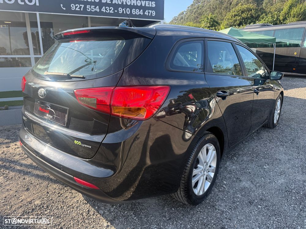 Kia Ceed SW 1.4 CRDi LX - 26