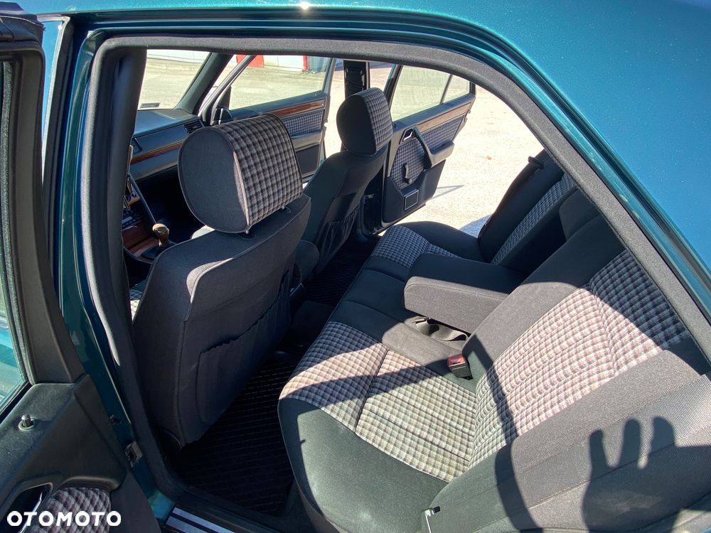 Mercedes-Benz W124 (1984-1993) - 8