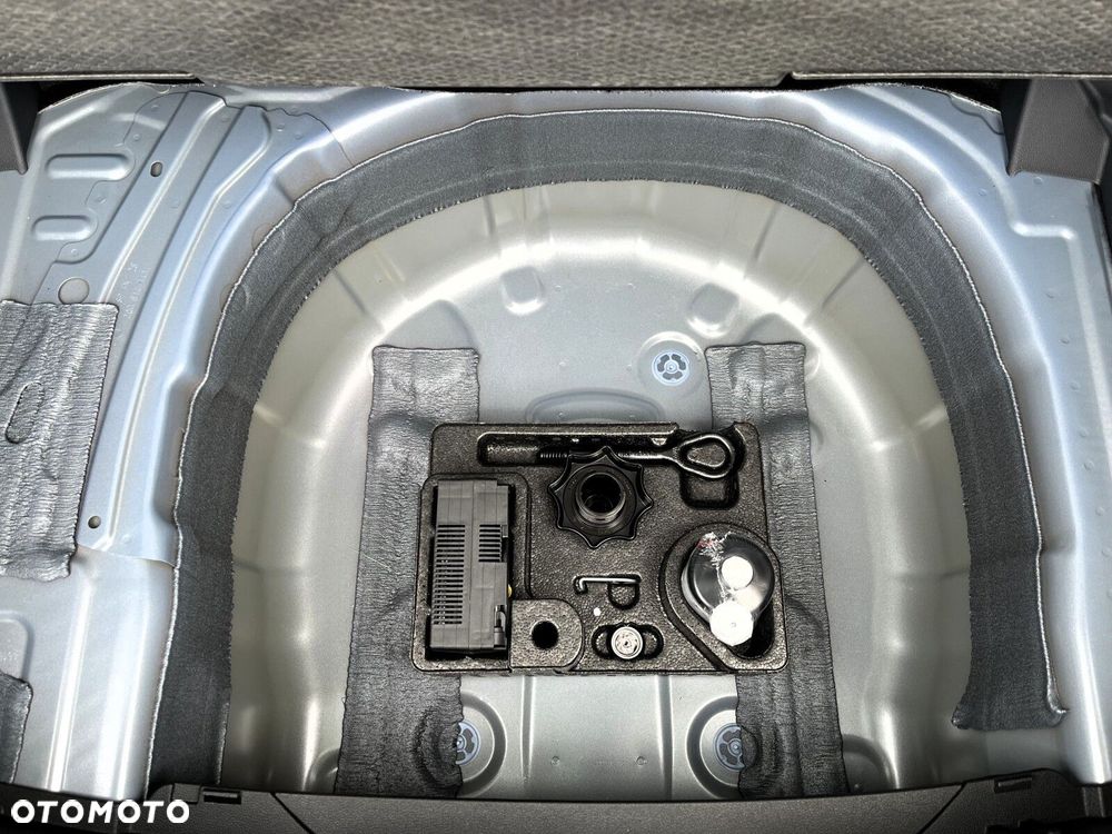 Volkswagen T-Cross 1.0 TSI R-Line Plus DSG - 32