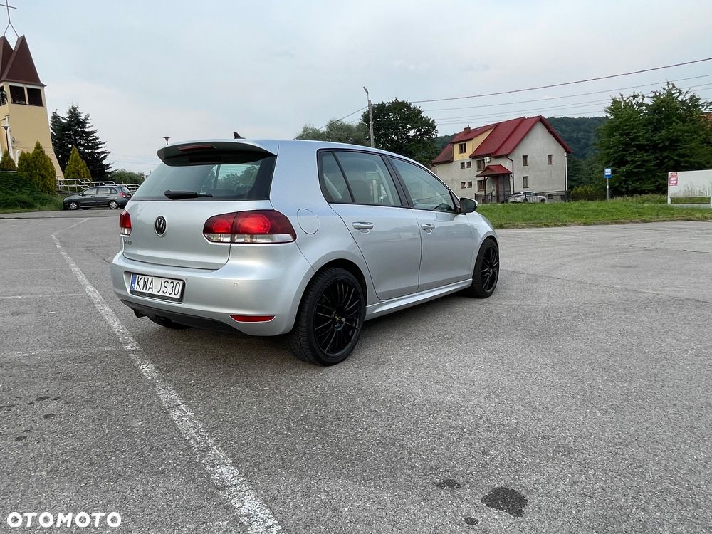 Volkswagen Golf 1.6 TDI DPF BlueMotion - 8