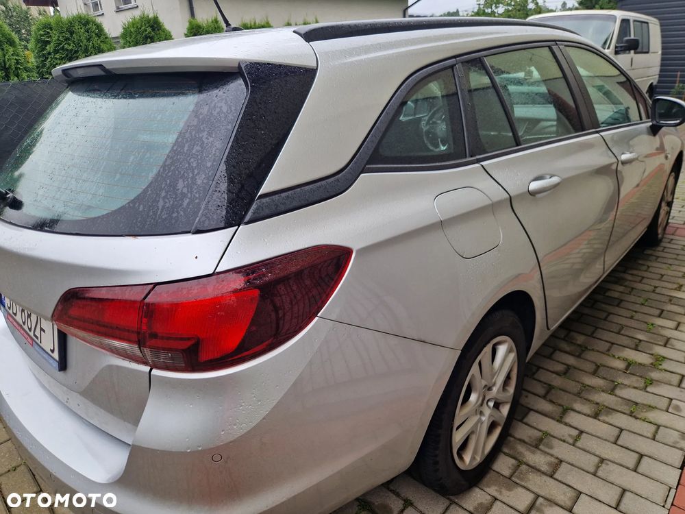 Opel Astra - 8