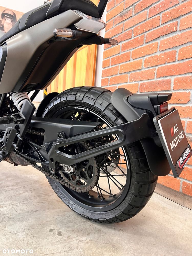 Husqvarna Svartpilen - 9