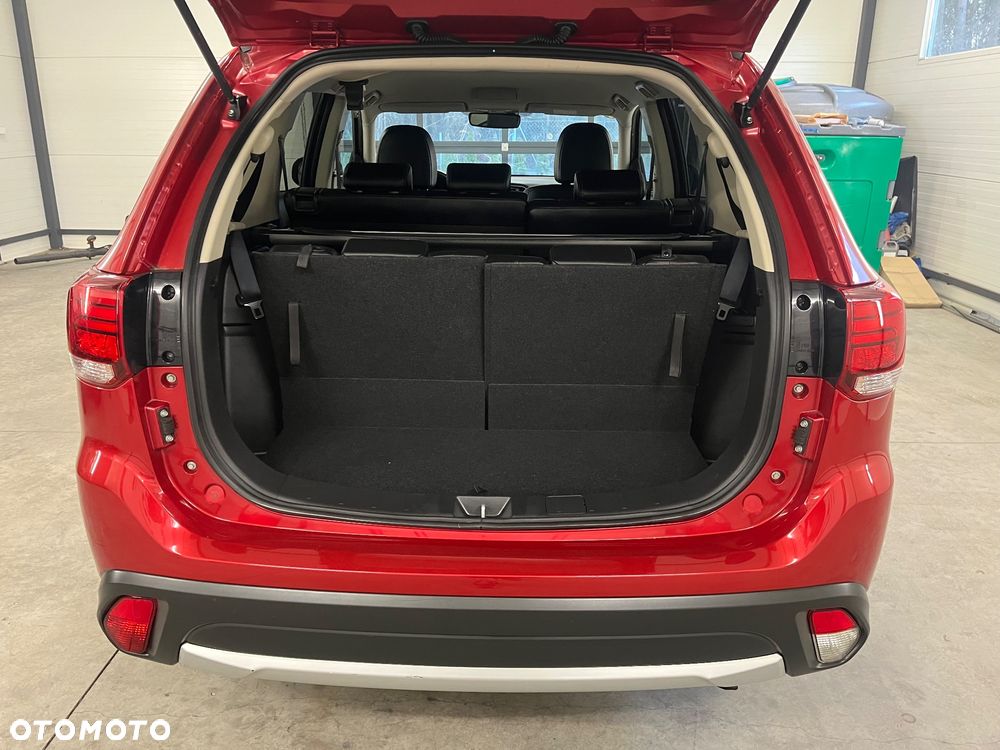 Mitsubishi Outlander 2.0 2WD CVT Diamant Edition+ - 17