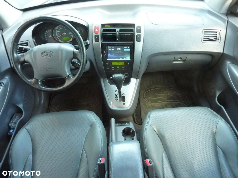 Hyundai Tucson - 16