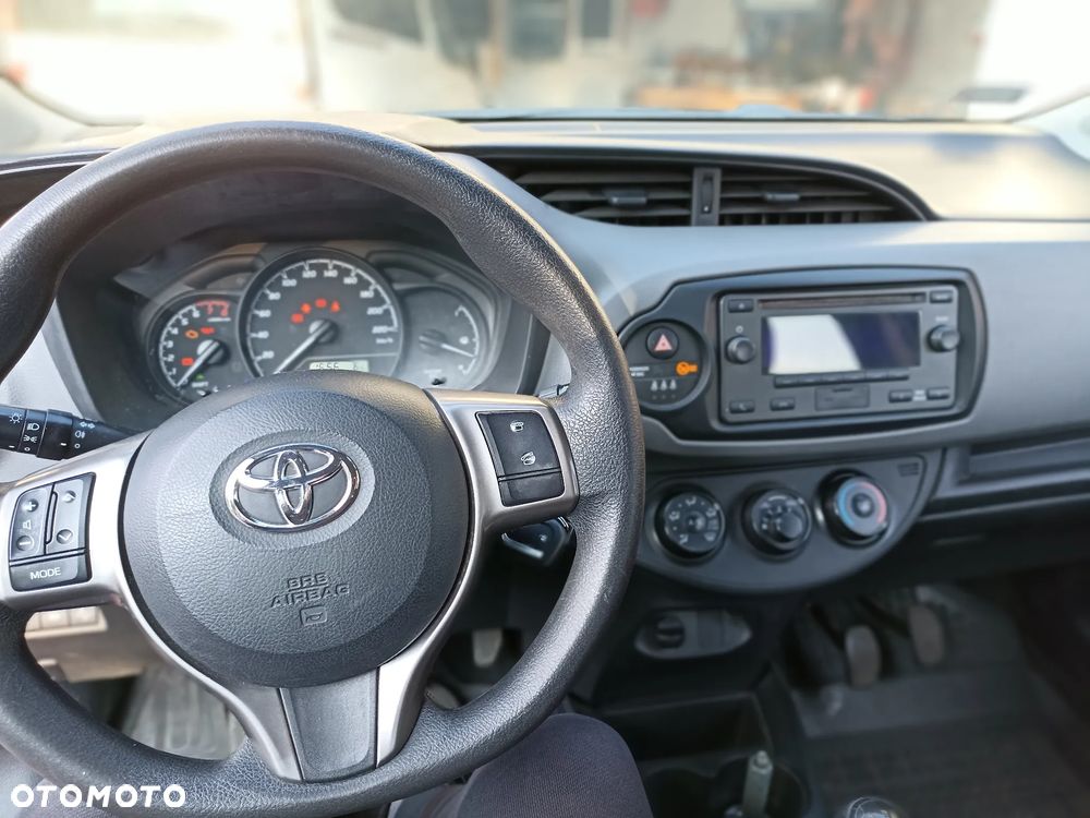 Toyota Yaris 1.5 Selection - 2