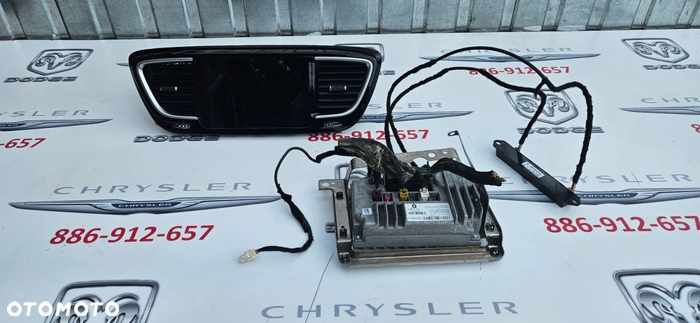 Chrysler Pacifica 2016- Wyświetlacz nawigacji Monitor Ekran Radio Moduł navi P68223456AD 68232026AK - 4