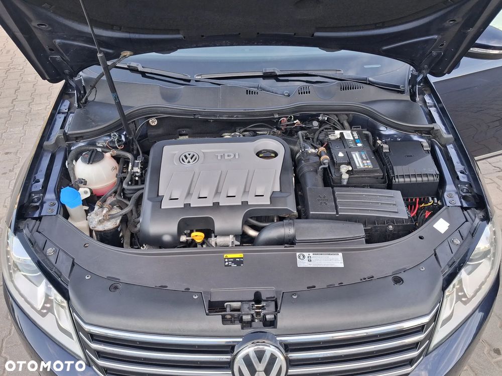 Volkswagen Passat 2.0 TDI BlueMotion Technology Highline - 39