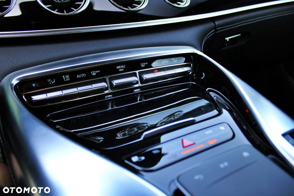 Mercedes-Benz AMG GT 43 4-Matic+ - 31