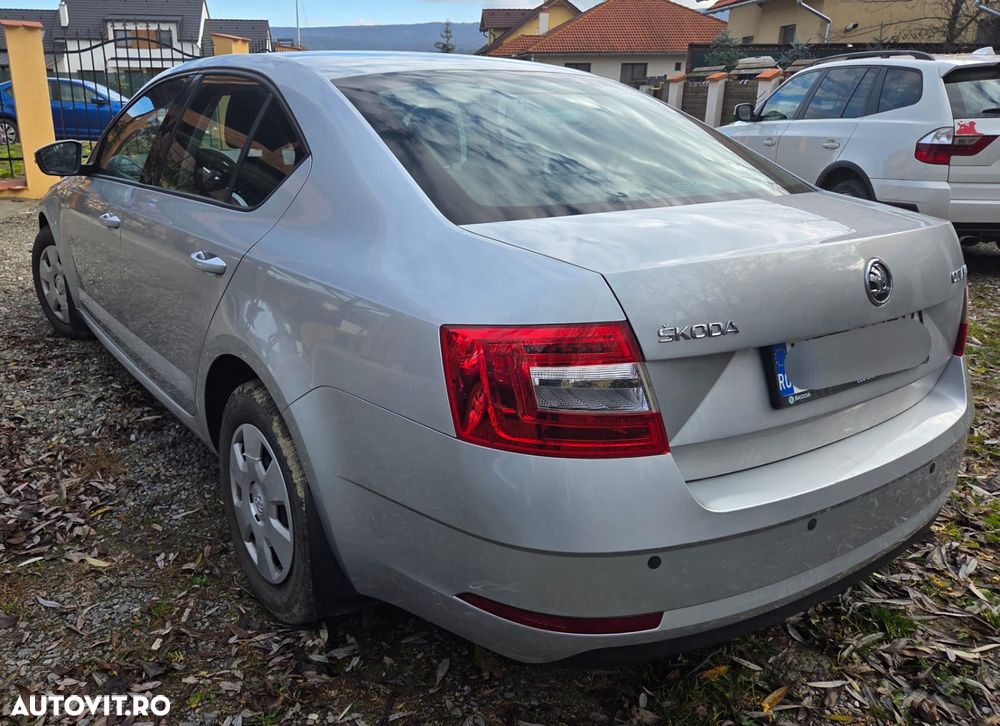 Skoda Octavia 1.6 TDI Active - 2