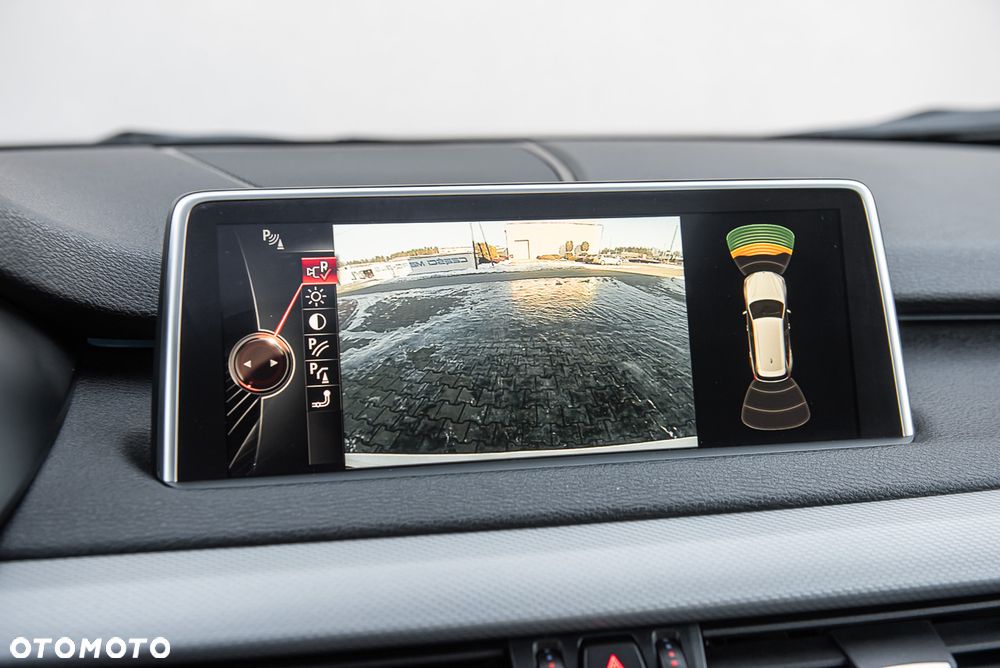 BMW X5 xDrive40d Sport-Aut - 24