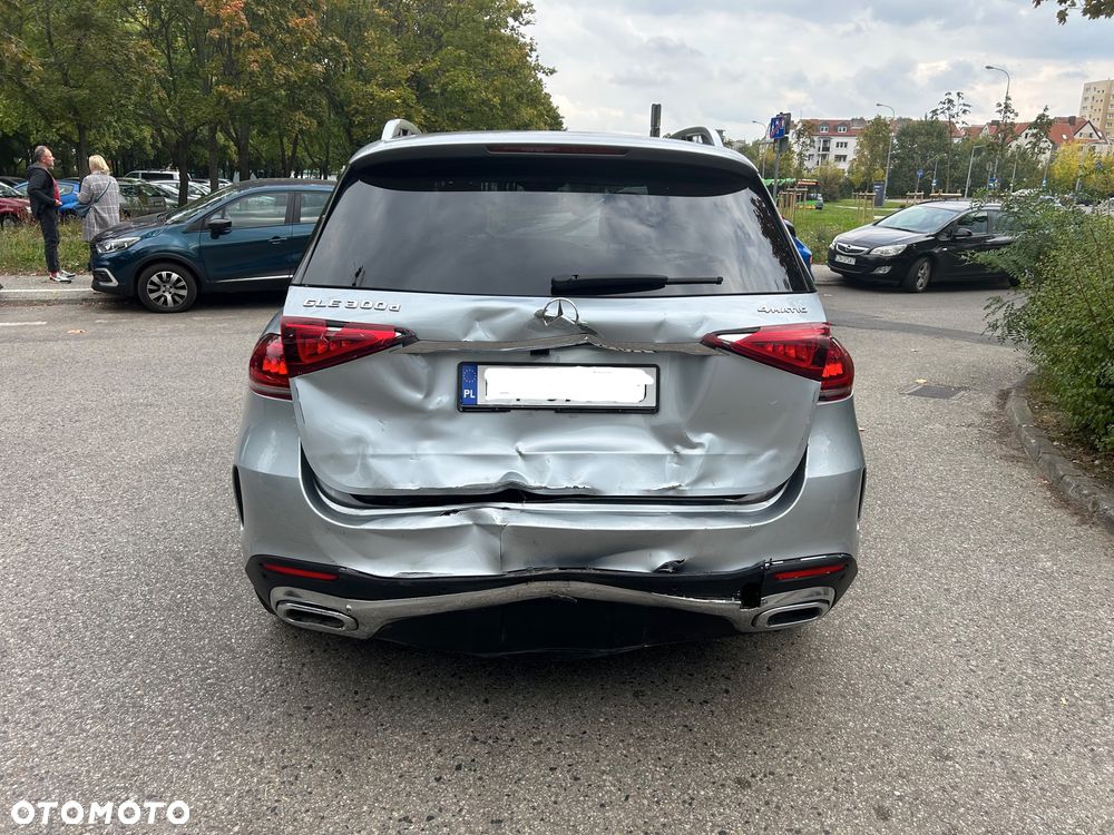 Mercedes-Benz GLE 300 d 4-Matic - 5