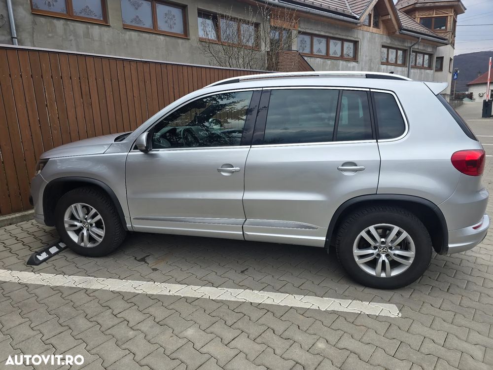 Volkswagen Tiguan 2.0 TDI 4Motion BMT Sport & Style - 2