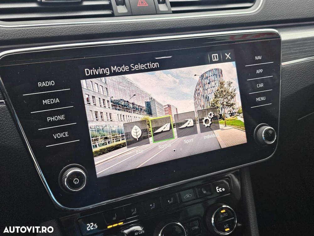 Skoda Superb 1.4 TSI iV DSG Sportline - 28