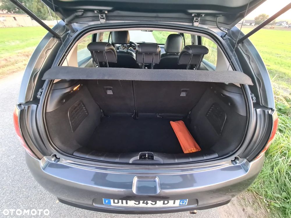 Citroën C3 1.2 PureTech Exclusive - 19