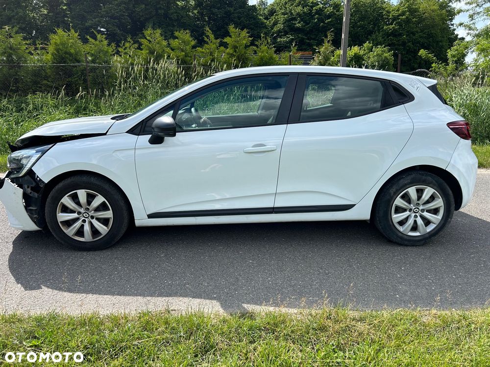 Renault Clio - 10
