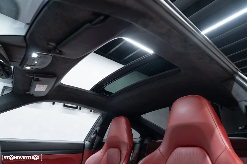 Porsche 911 (991) Carrera 4 GTS PDK - 27