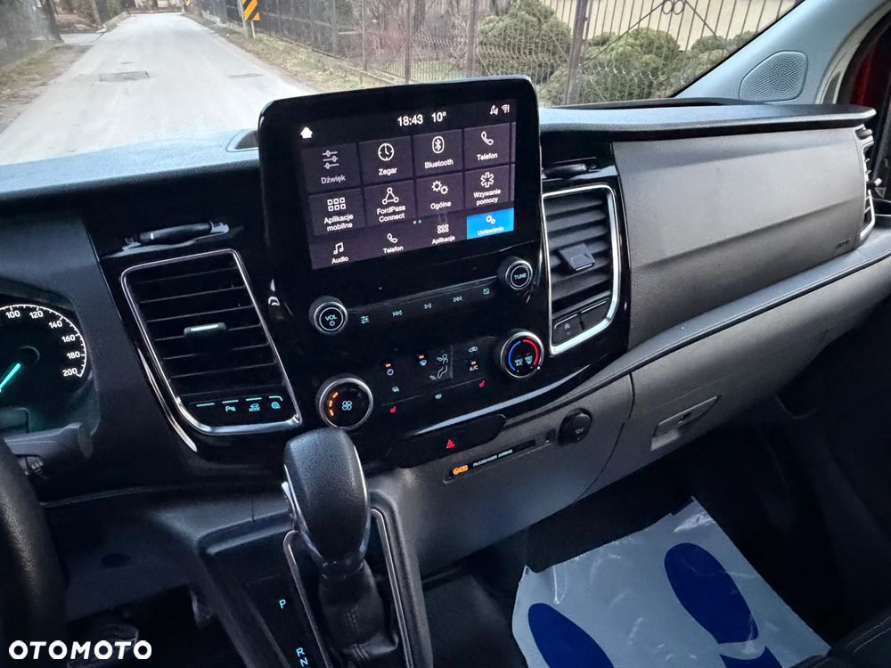 Ford TRANSIT CUSTOM - 13