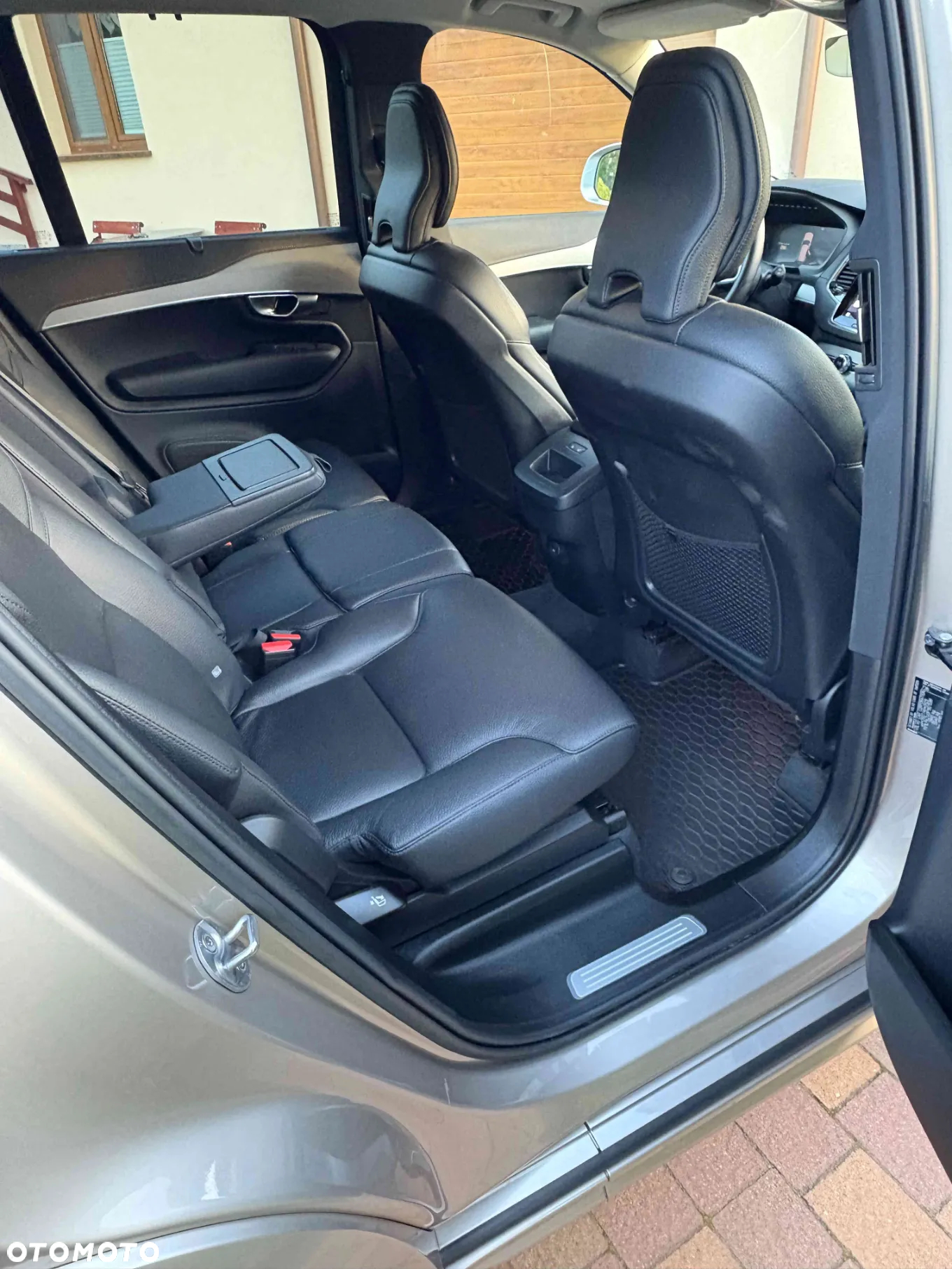 Volvo XC 90 - 7