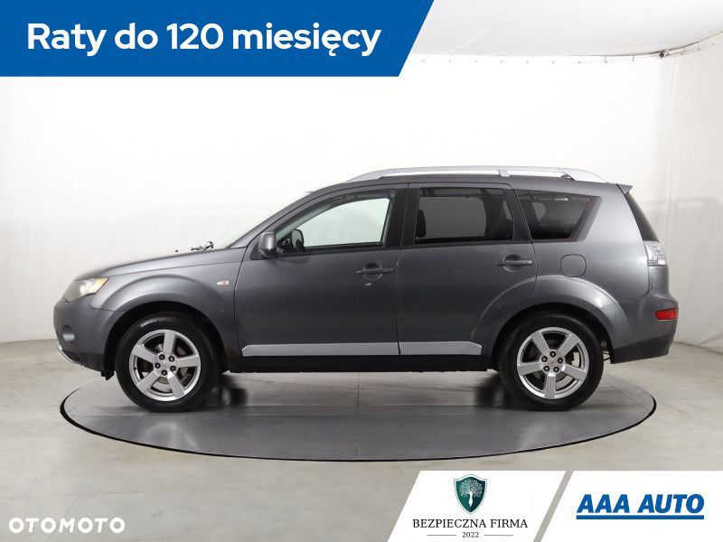 Mitsubishi Outlander - 4