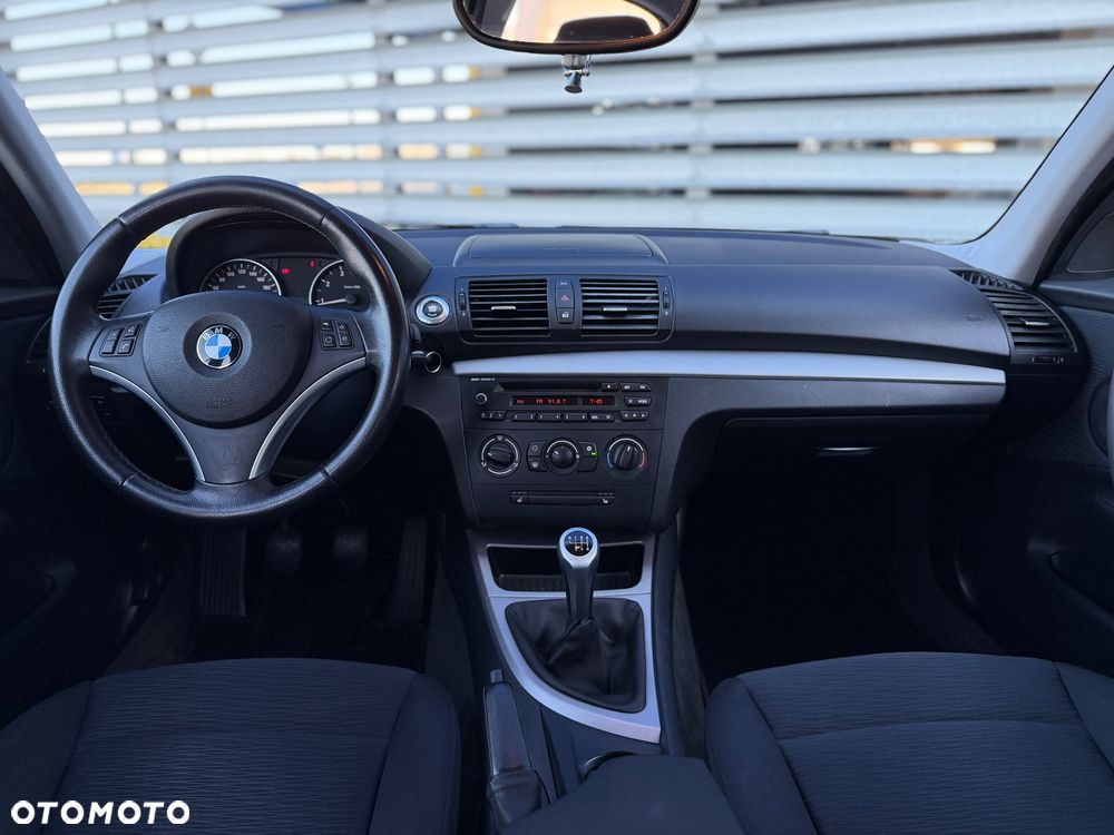 BMW Seria 1 116i - 14