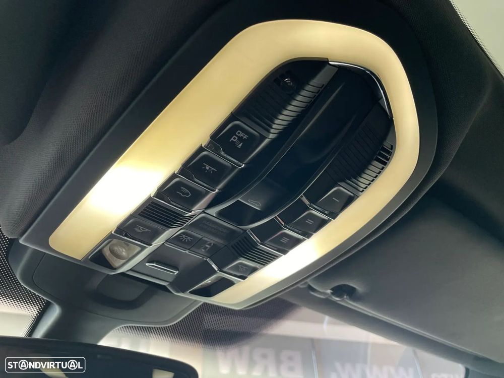 Porsche Cayenne - 20