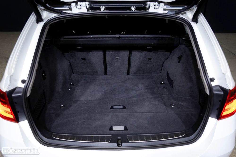 BMW 320 d Sport-Aut. - 24