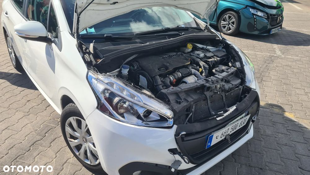 Peugeot 208 Blue-HDi 100 Stop&Start Style - 9