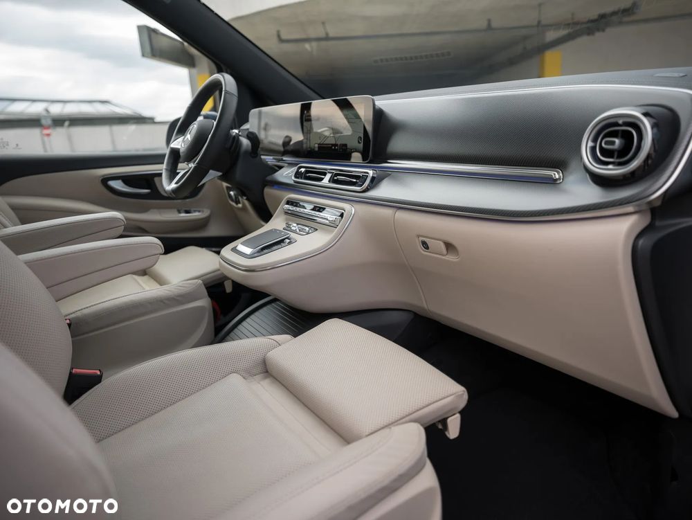 Mercedes-Benz Klasa V 250 d 4-Matic Exclusive 9G-Tronic (d³ugi) - 29