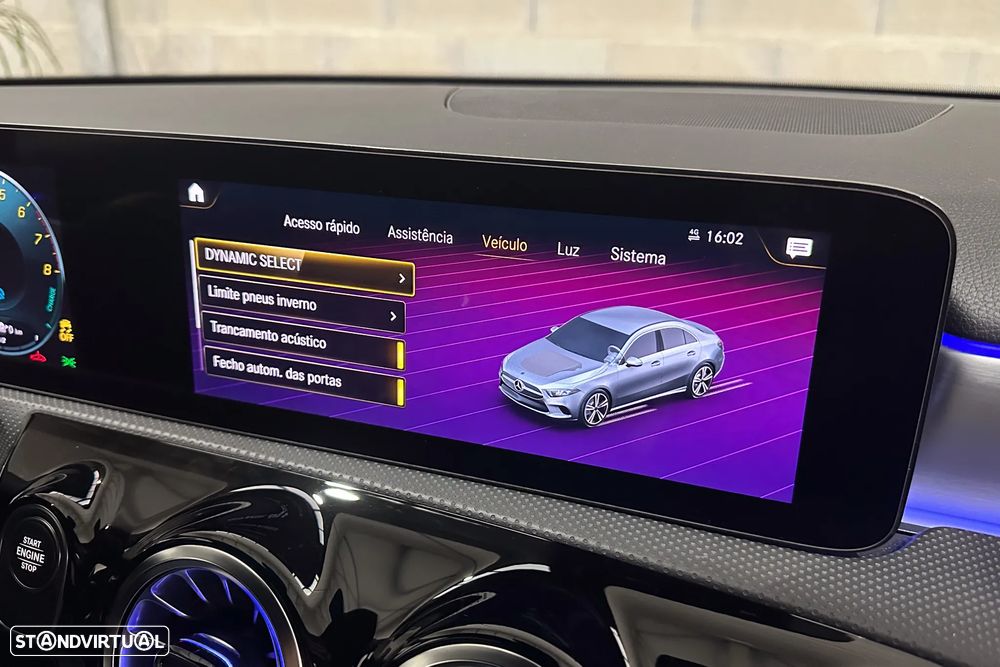 Mercedes-Benz A 250 Limousine e 8G-DCT AMG Line - 30