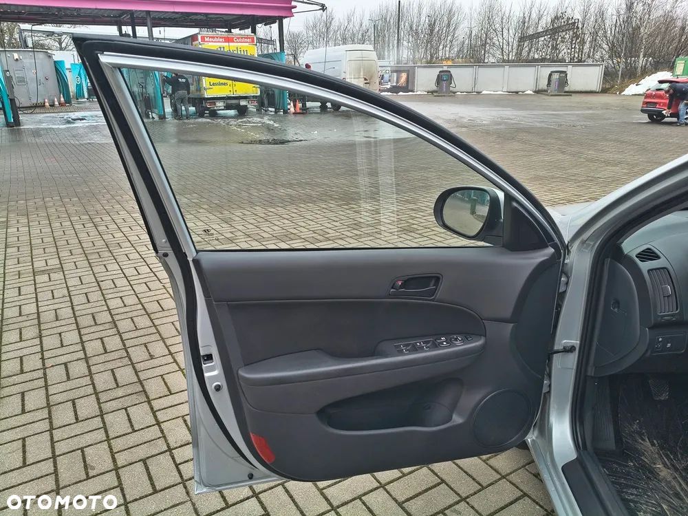 Hyundai i30 1.6 blue Classic - 30