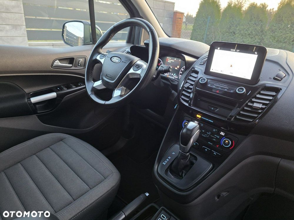 Ford Tourneo Connect Grand - 19