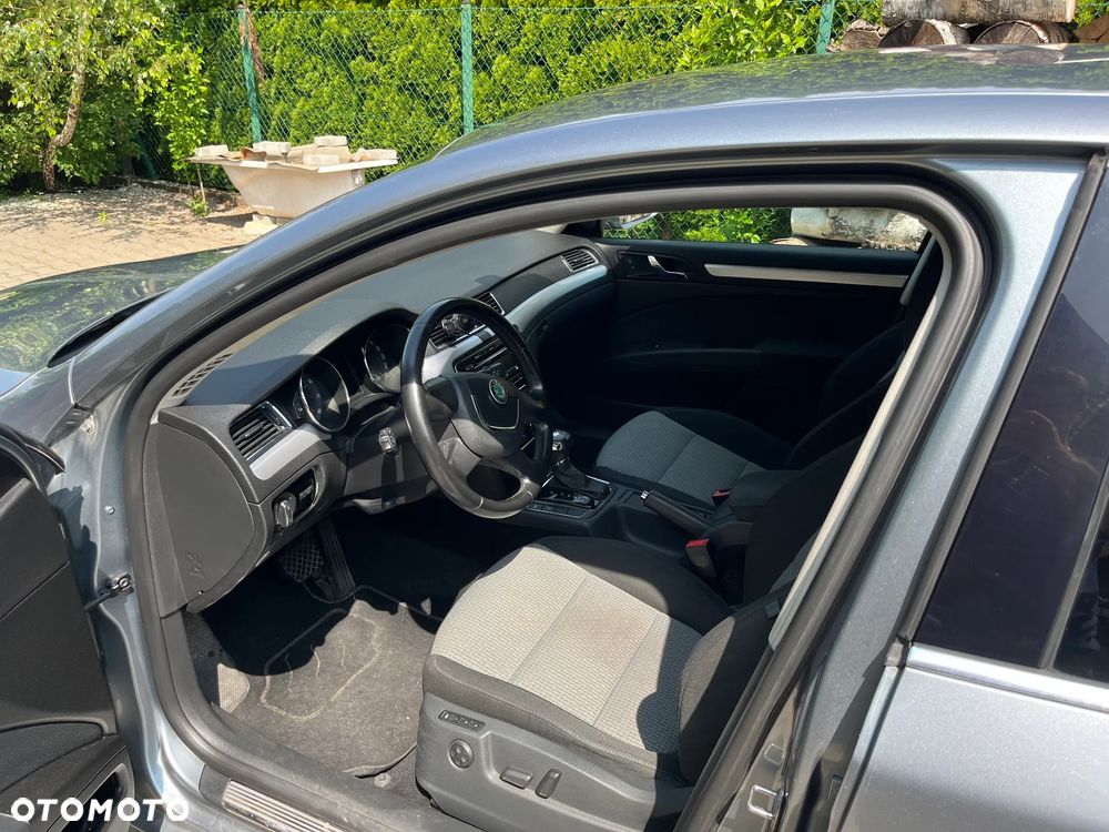 Skoda Superb 1.8 TSI Ambition DSG - 9