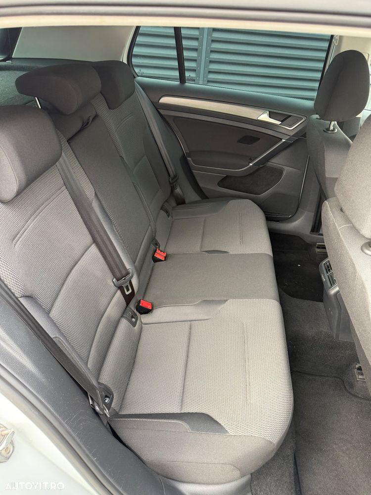 Volkswagen Golf 1.6 TDI DPF BMT DSG Comfortline - 19
