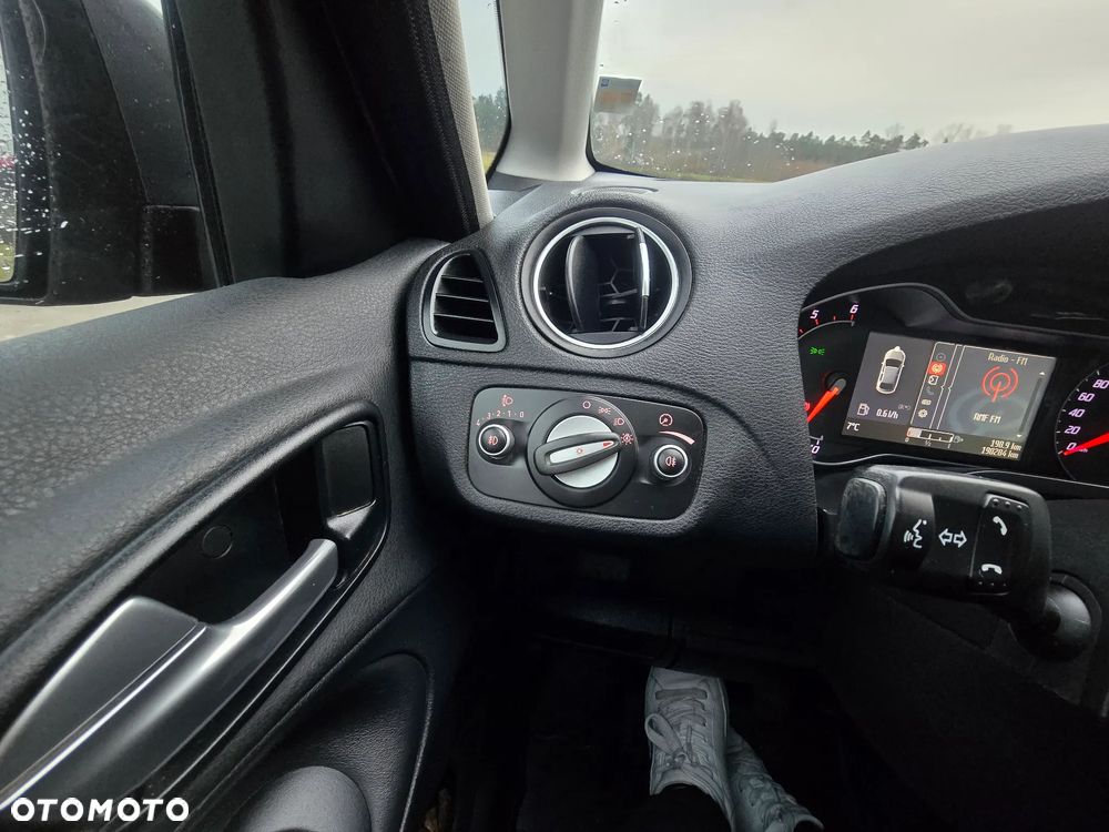 Ford S-Max 2.0 TDCi Titanium - 17