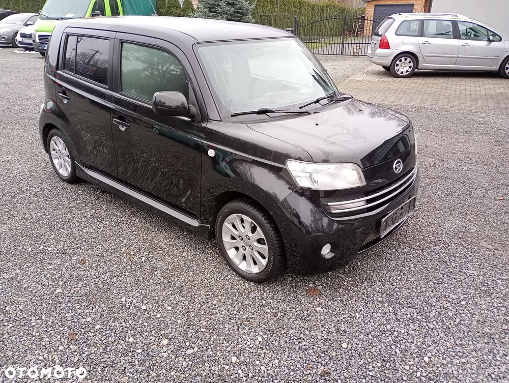 Daihatsu Materia 1.5 black edition - 12