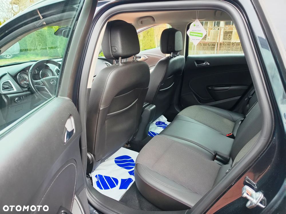 Opel Astra 1.7 CDTI DPF Cosmo - 21