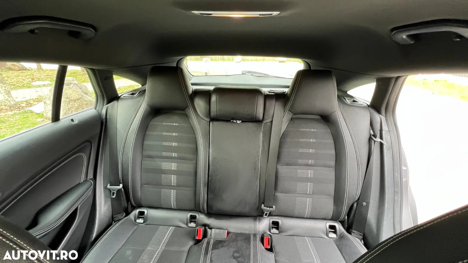 Mercedes-Benz CLA Shooting Brake 180 d 7G-DCT Peak Edition - 11