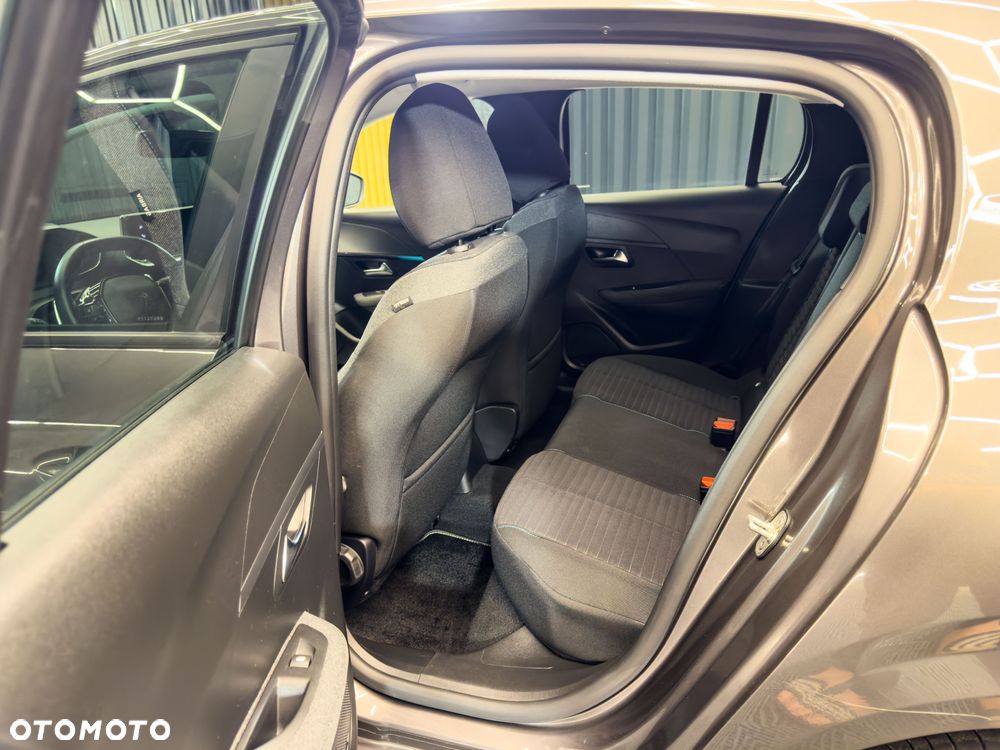 Peugeot 208 1.2 PureTech Active S&S EAT8 - 16