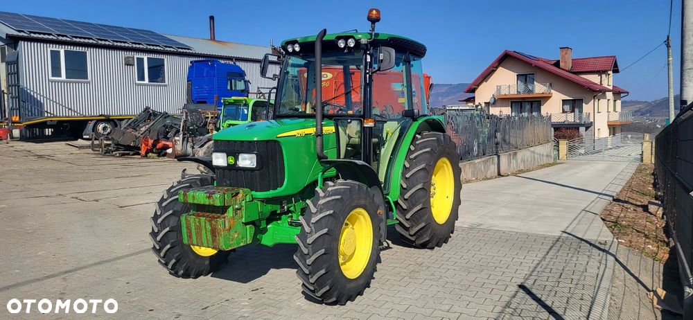 John Deere 5215 Napęd 4X4 - 2