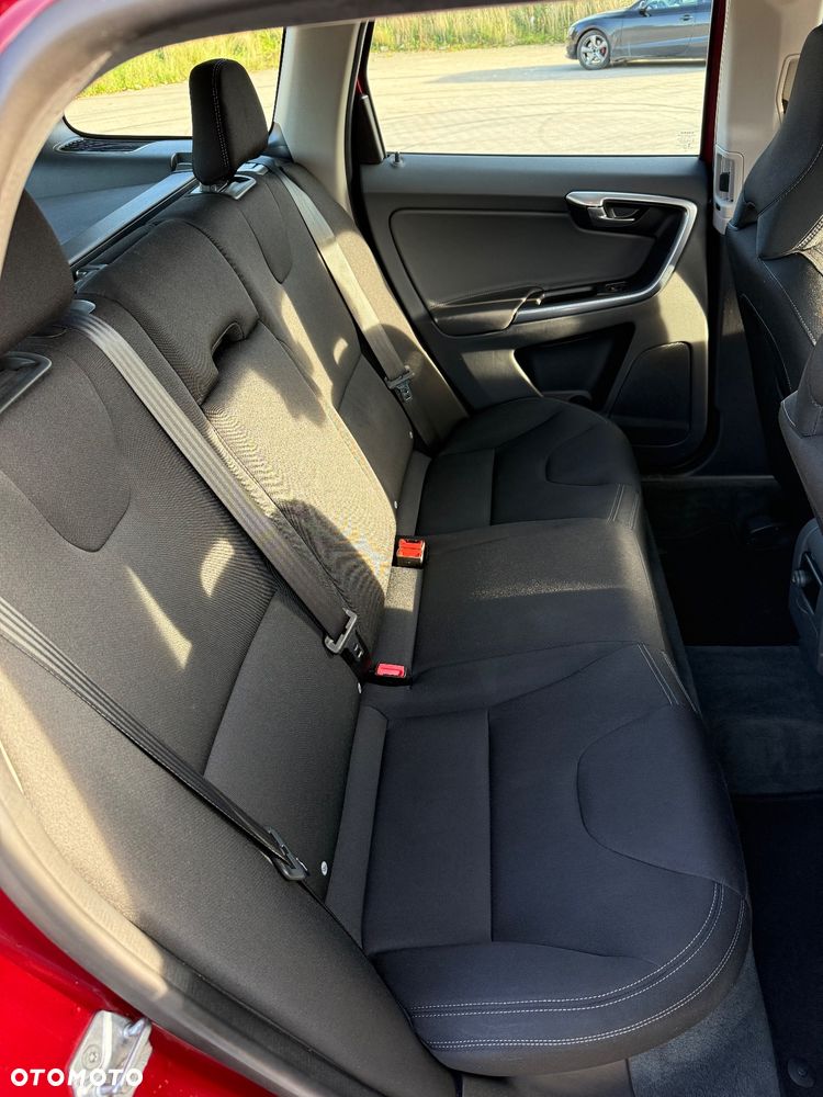 Volvo XC 60 D4 AWD Kinetic - 21