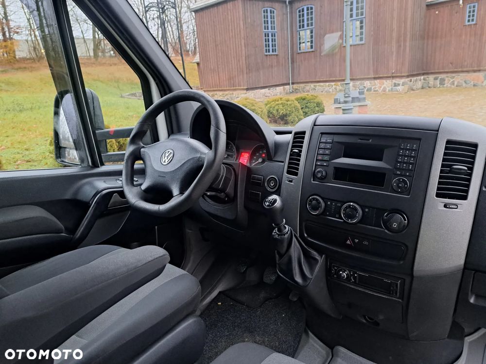 Volkswagen Crafter - 13