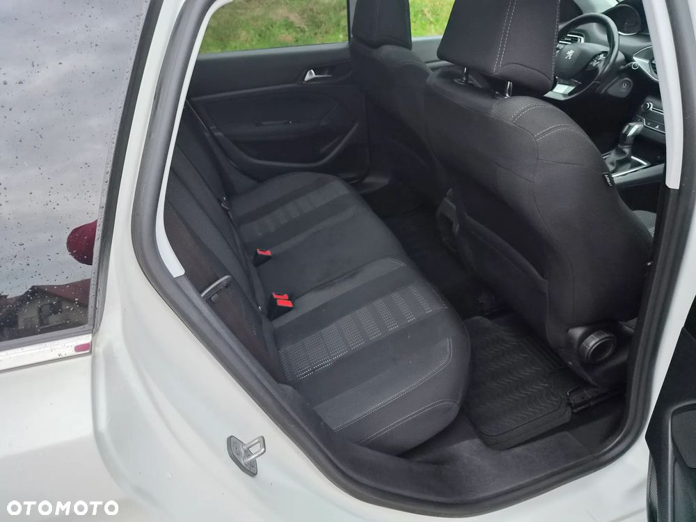 Peugeot 308 2015