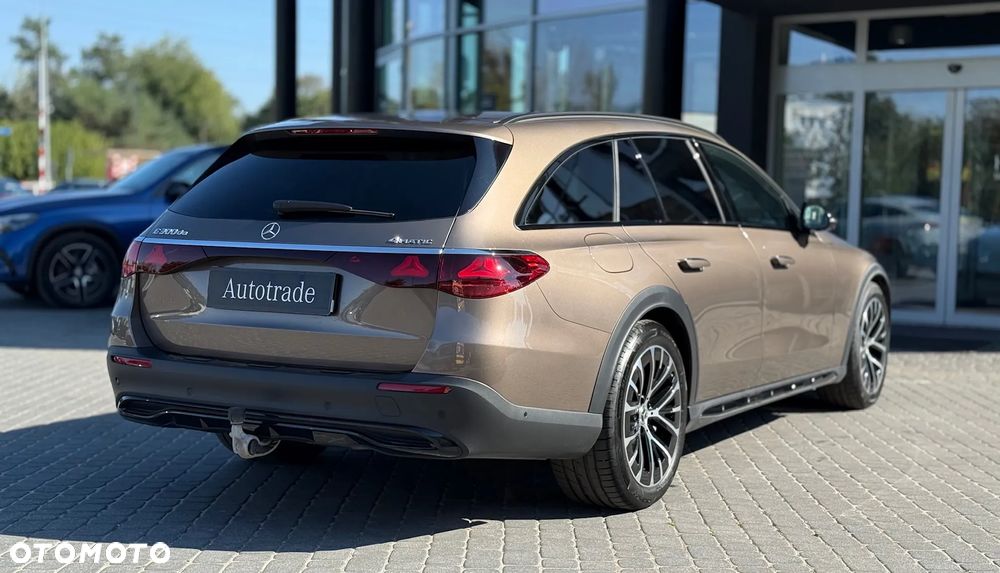 Mercedes-Benz Klasa E 300 de PHEV 4-Matic All-Terrain Avantgarde 9G-Tronic - 5
