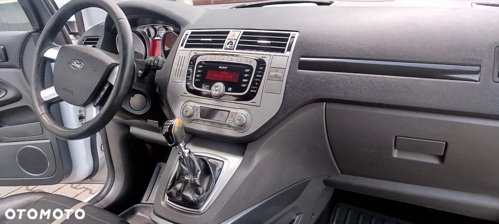 Ford Kuga - 7