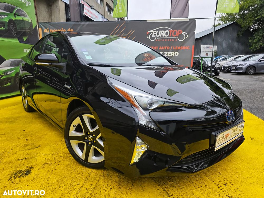 Toyota Prius ver-1-8-hsd-exclusive-plus - 3