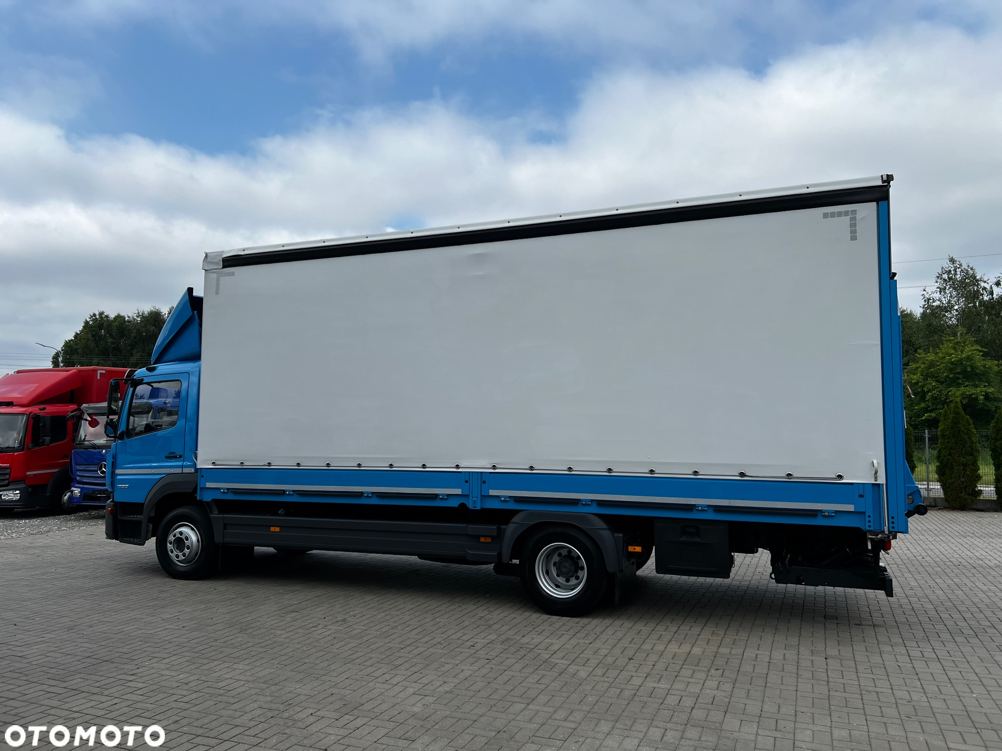 Mercedes-Benz ATEGO - 12
