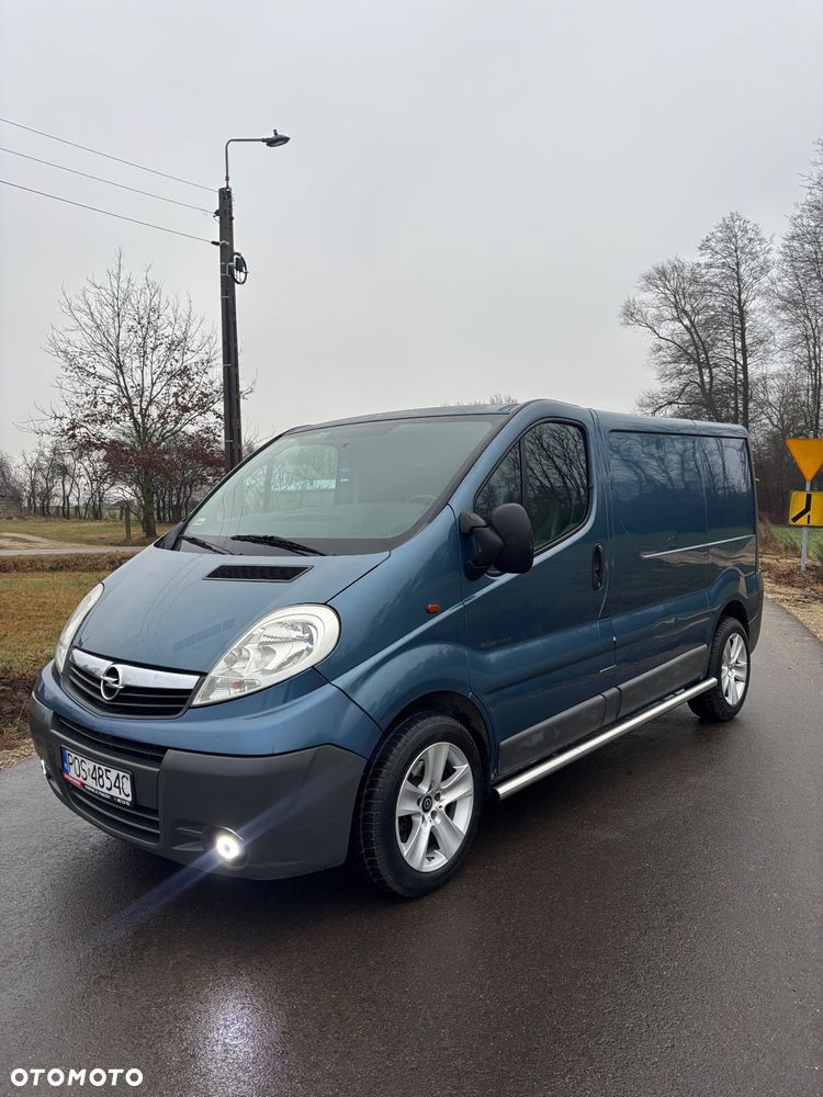Opel Vivaro - 1