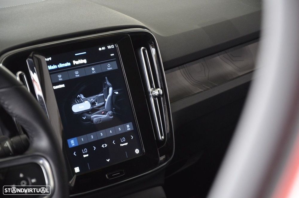 Volvo C40 Recharge Plus - 12