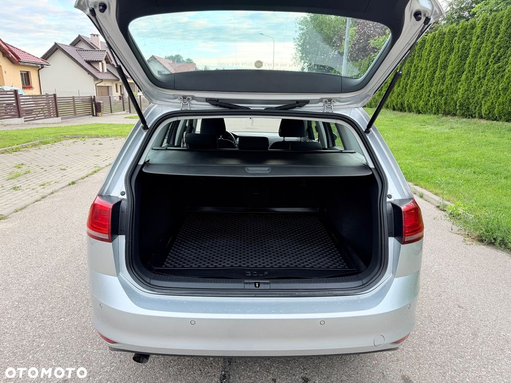 Volkswagen Golf - 11